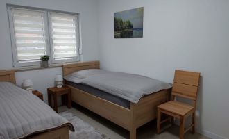 Das Schlafzimmer mit den beiden Einzelbetten, Foto: H. Herrmann, Lizenz: H. Herrmann
